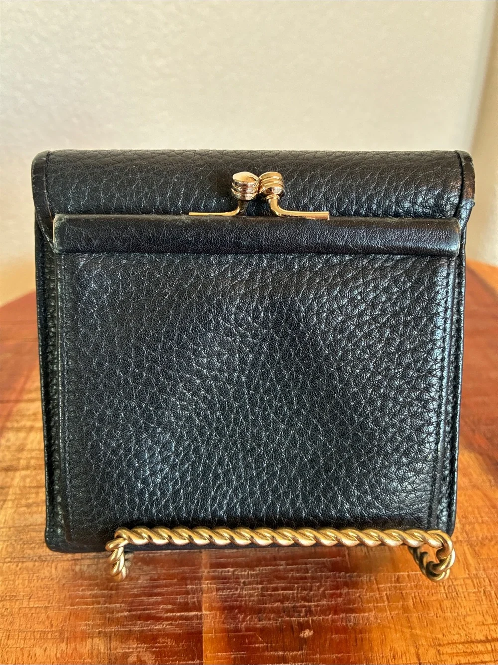 Dooney & Bourke wallet Black Pebbled Leather, Brown interior and Trim VTG GUC